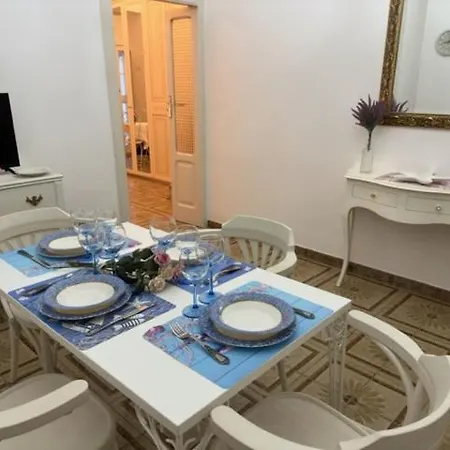 Apartmán Melficta House *