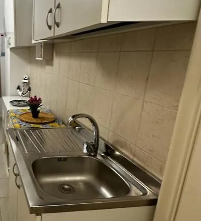 Melficta House Apartmán *