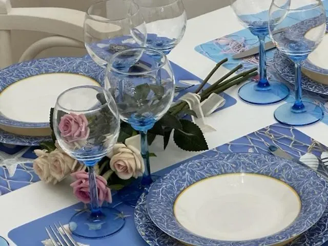 아파트 Melficta House