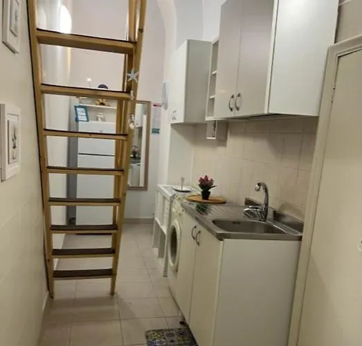 Melficta House * 몰페타