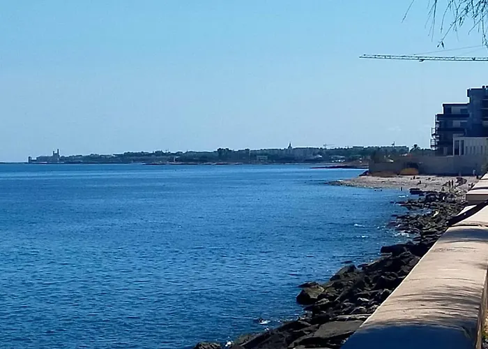 아파트 Melficta House