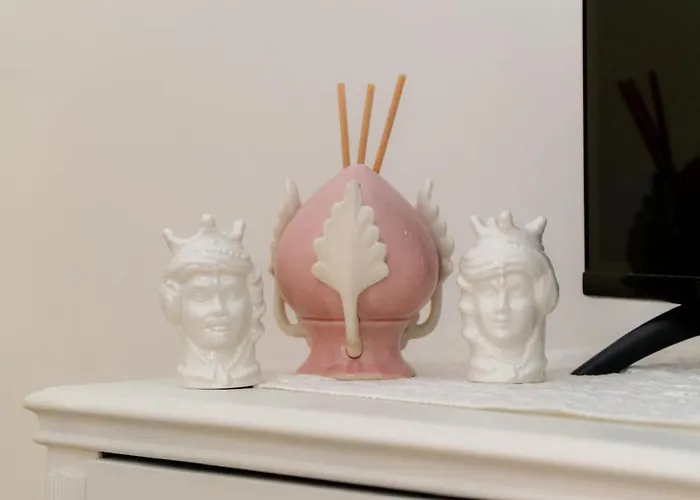 아파트 Melficta House